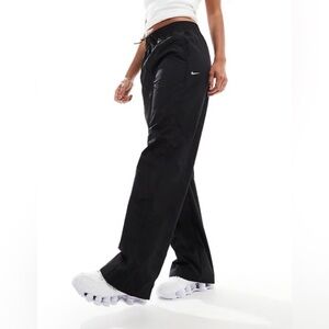 Nike Windrunner High Waisted Woven Pants Size Small Womens Black Open Hem $90